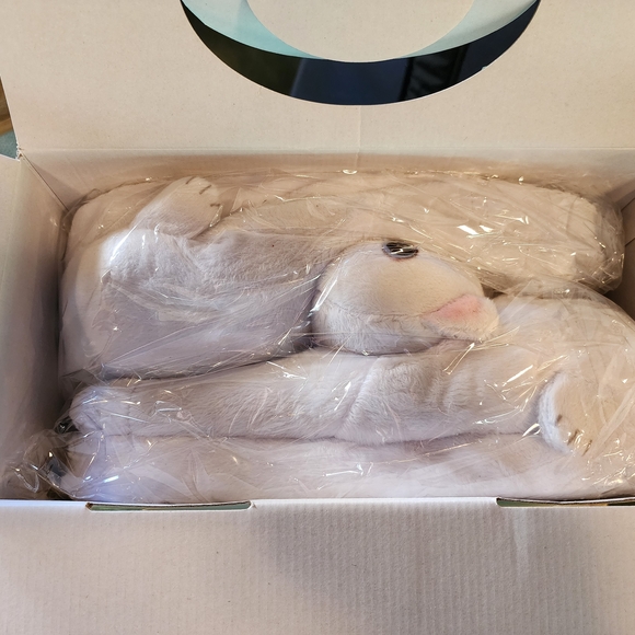 Brand New in Box Cute Memory Foam Cat Slippers - Picture 5 of 6